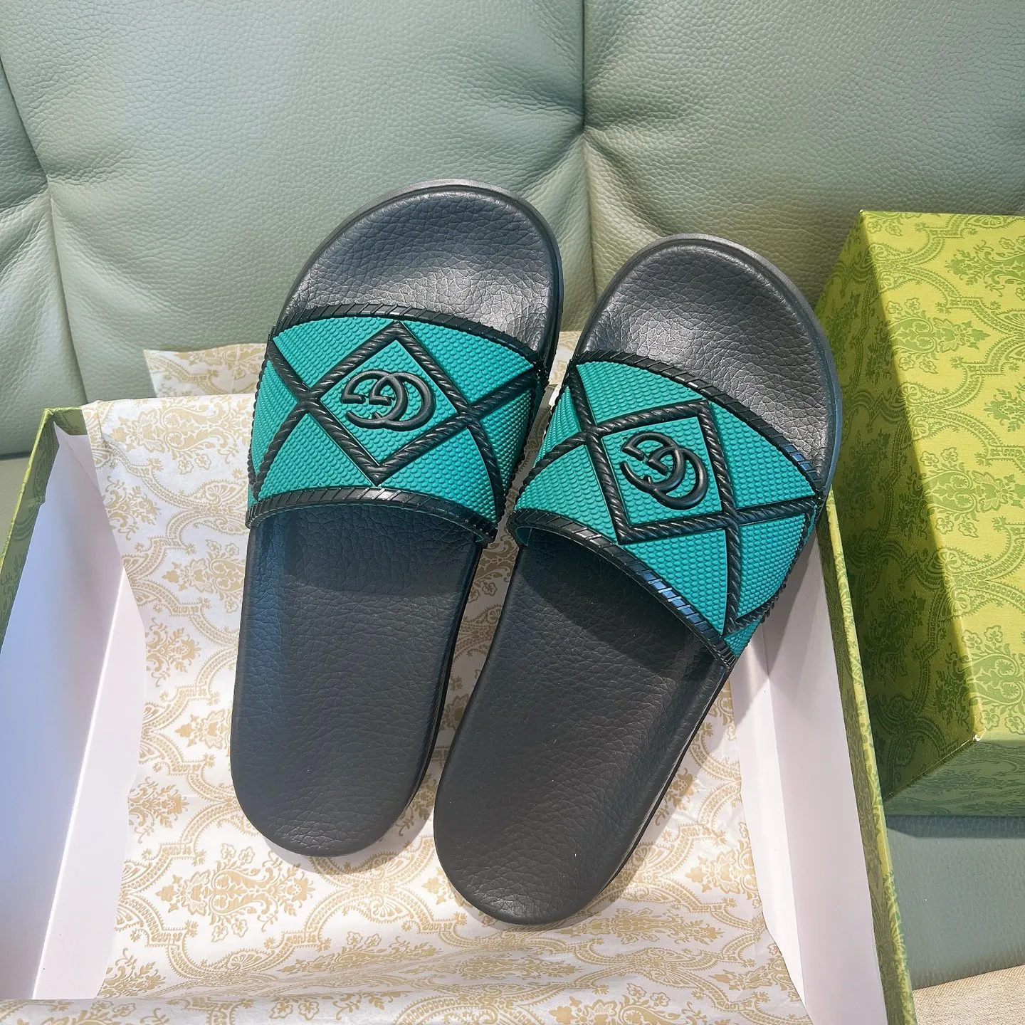 Men's Men's Shoes 130🐮🐮Gucci Gucci Slippers Gucci 2024 latest beach sandals slippers Original molding double G LOGO Original molding consistent Outsole: Men's Men's Shoes u double-layer outsole Size: 35-46